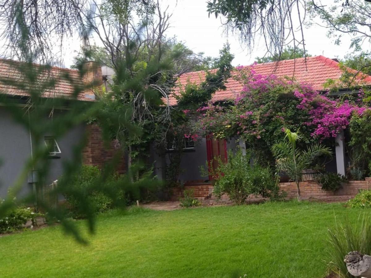 Royal Karoo Cottage Unit 1 Beaufort West Exterior photo